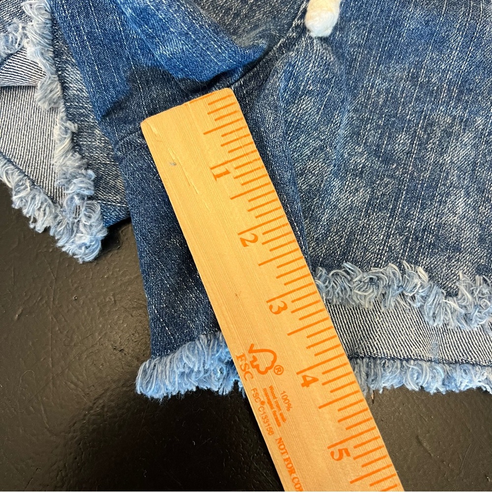 Love, Fire Pull On Elastic Waist Acid Wash Blue‎ Denim Raw Hem Jean Shorts Sz S - Picture 4 of 8